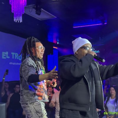 Kola Loka en concierto